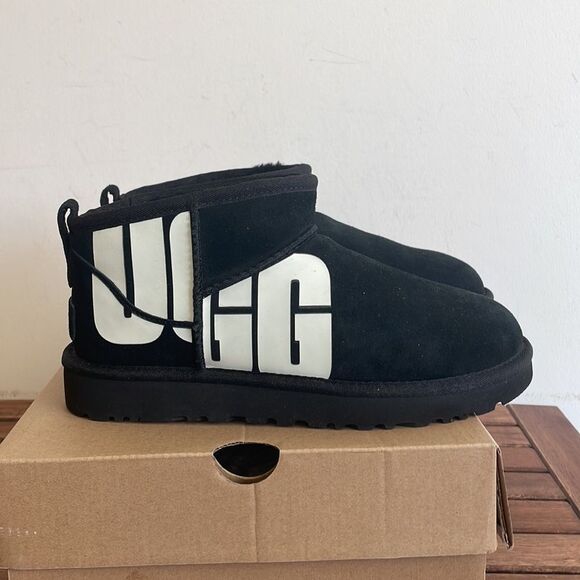 UGG Classic Ultra Mini Chopd Black Women Size 7 - Picture 9 of 13